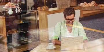 Freelancer Finance: Tips to Manage Income and Save on Taxes - Cover Image