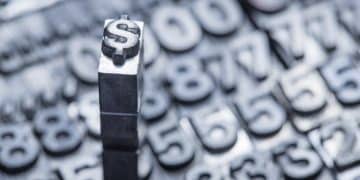 Maximize Your 2025 Tax Refund: A Guide to Government Tax Credits - Cover Image