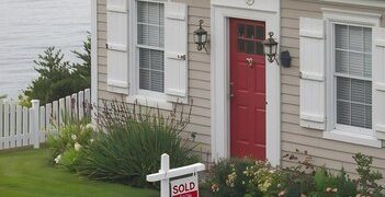 First-Time Homebuyer Programs: Navigate Down Payment and Mortgage Options - Cover Image