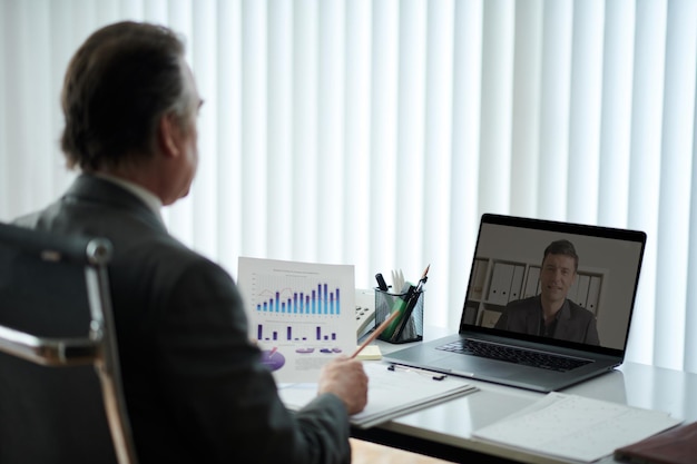 Top 4 Tips to Negotiate Lower Credit Card Interest Rates